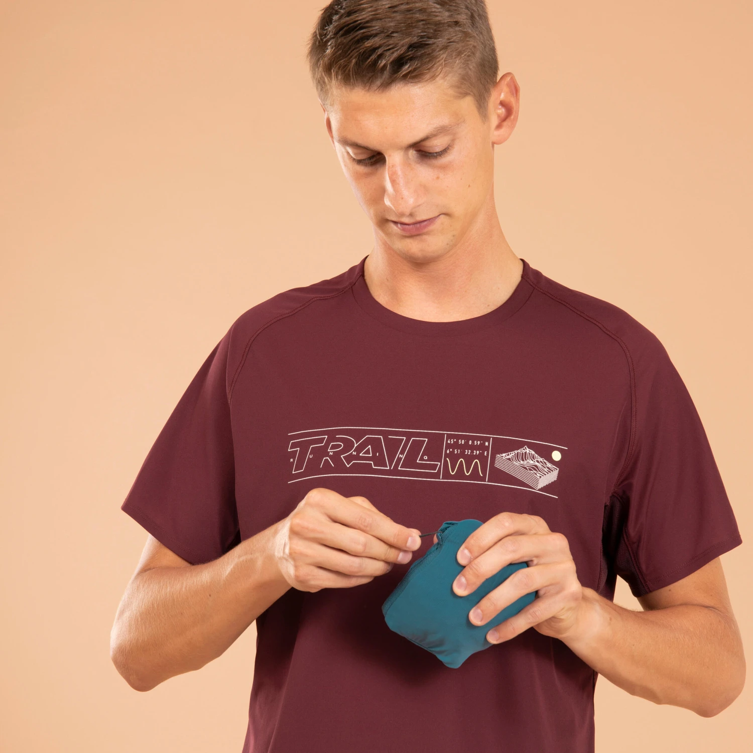 MEN'S TRAIL RUNNING SLEEVELESS WINDPROOF JACKET - Image 9