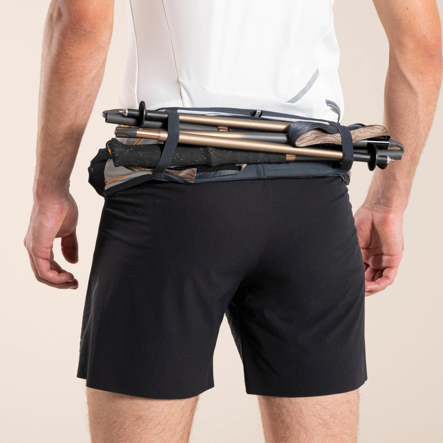 TRAIL RUNNING HYDRATION BELT - POLE HOLDER - Image 4