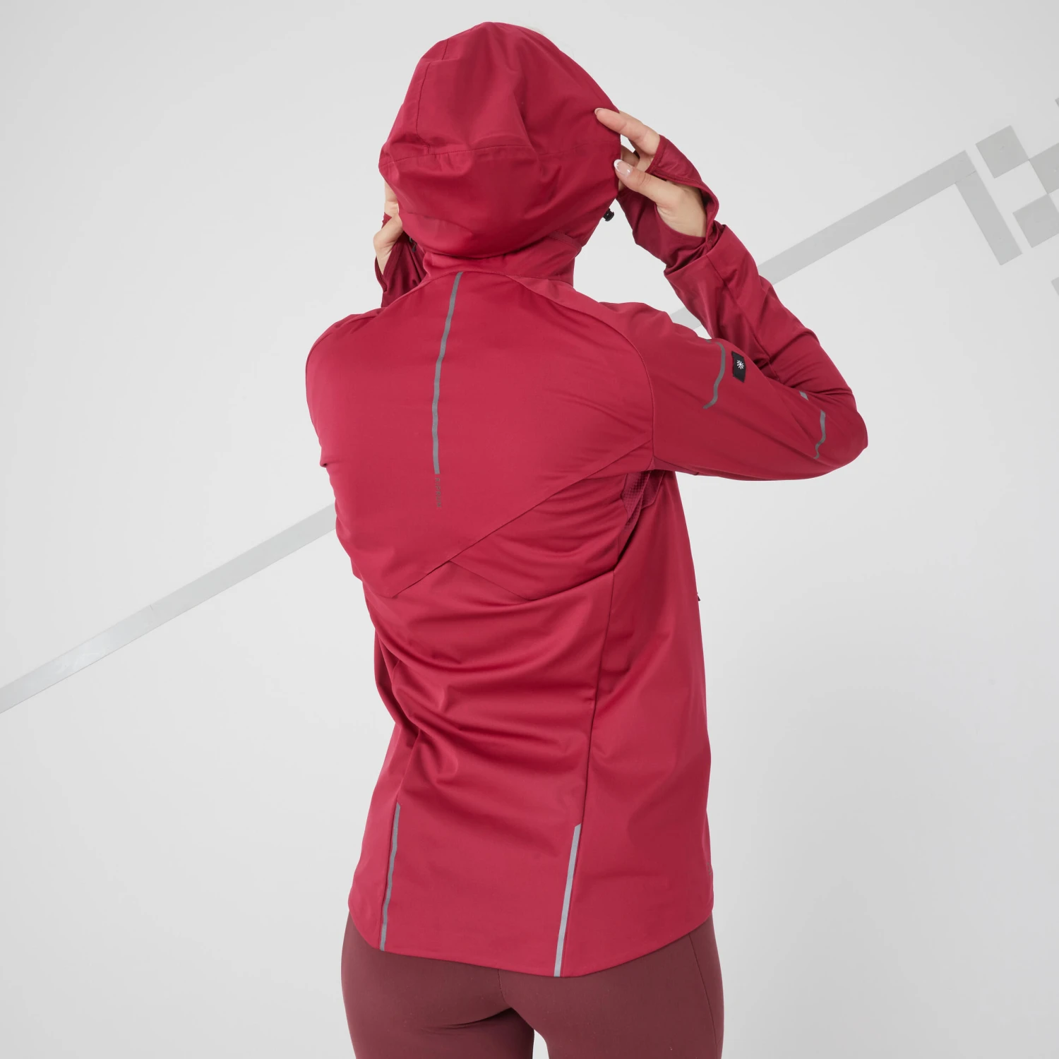 KIPRUN WARM REGUL WOMEN'S RUNNING JACKET BURGUNDY - Image 4