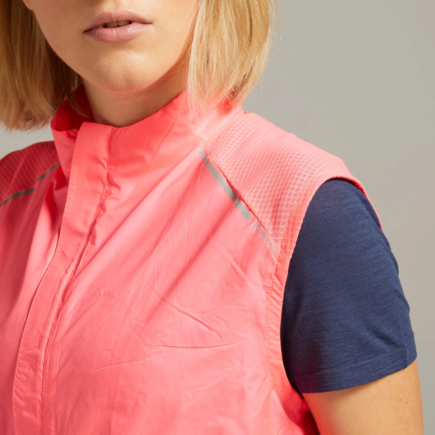 Kiprun Light Women's Running Sleeveless Jacket - Image 7