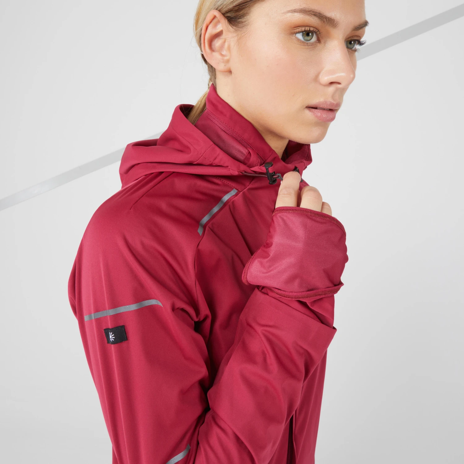 KIPRUN WARM REGUL WOMEN'S RUNNING JACKET BURGUNDY - Image 9