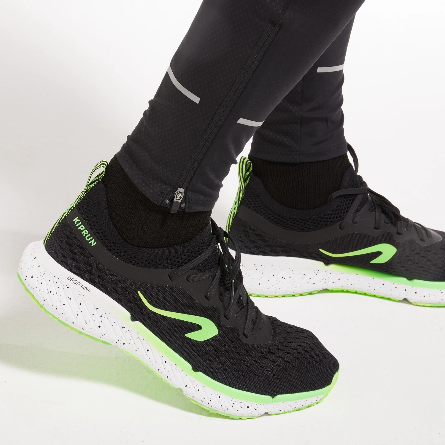 KIPRUN DRY MEN'S RUNNING TIGHTS - Image 10